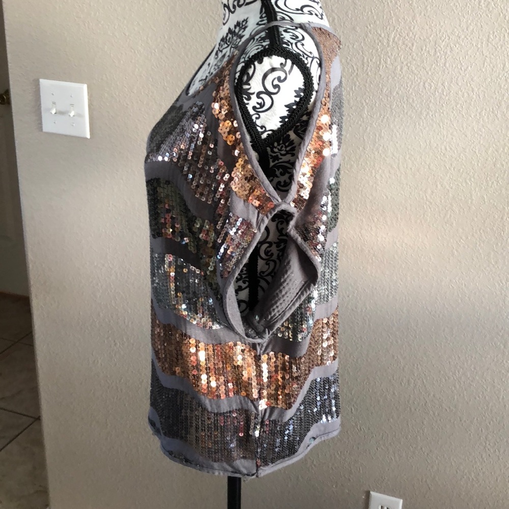 Sequined Top - Picture 2 of 3